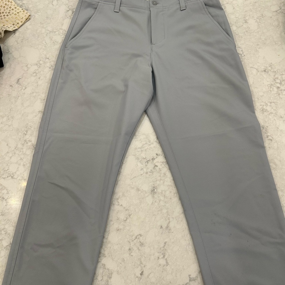 Under Armour Boy’s Light Gray Matchplay Athletic Pants - Youth Large